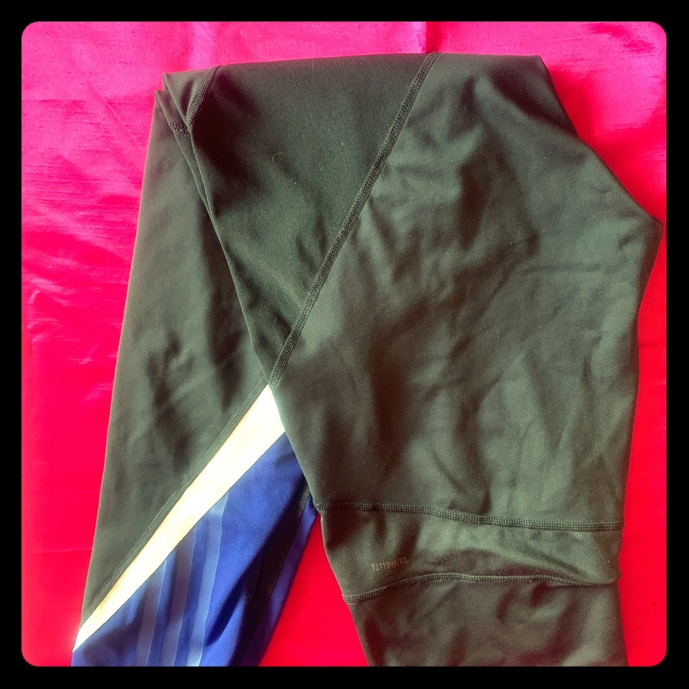 ADIDAS Athletic Leggings 🤍